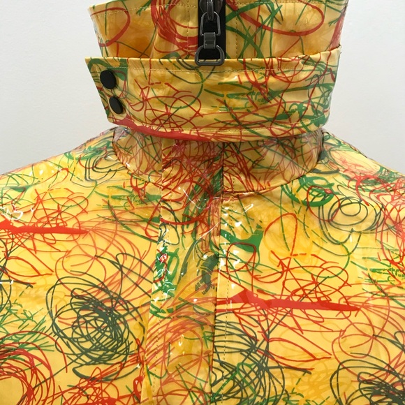 Wind Breaker with designer print - Picture 3 of 6